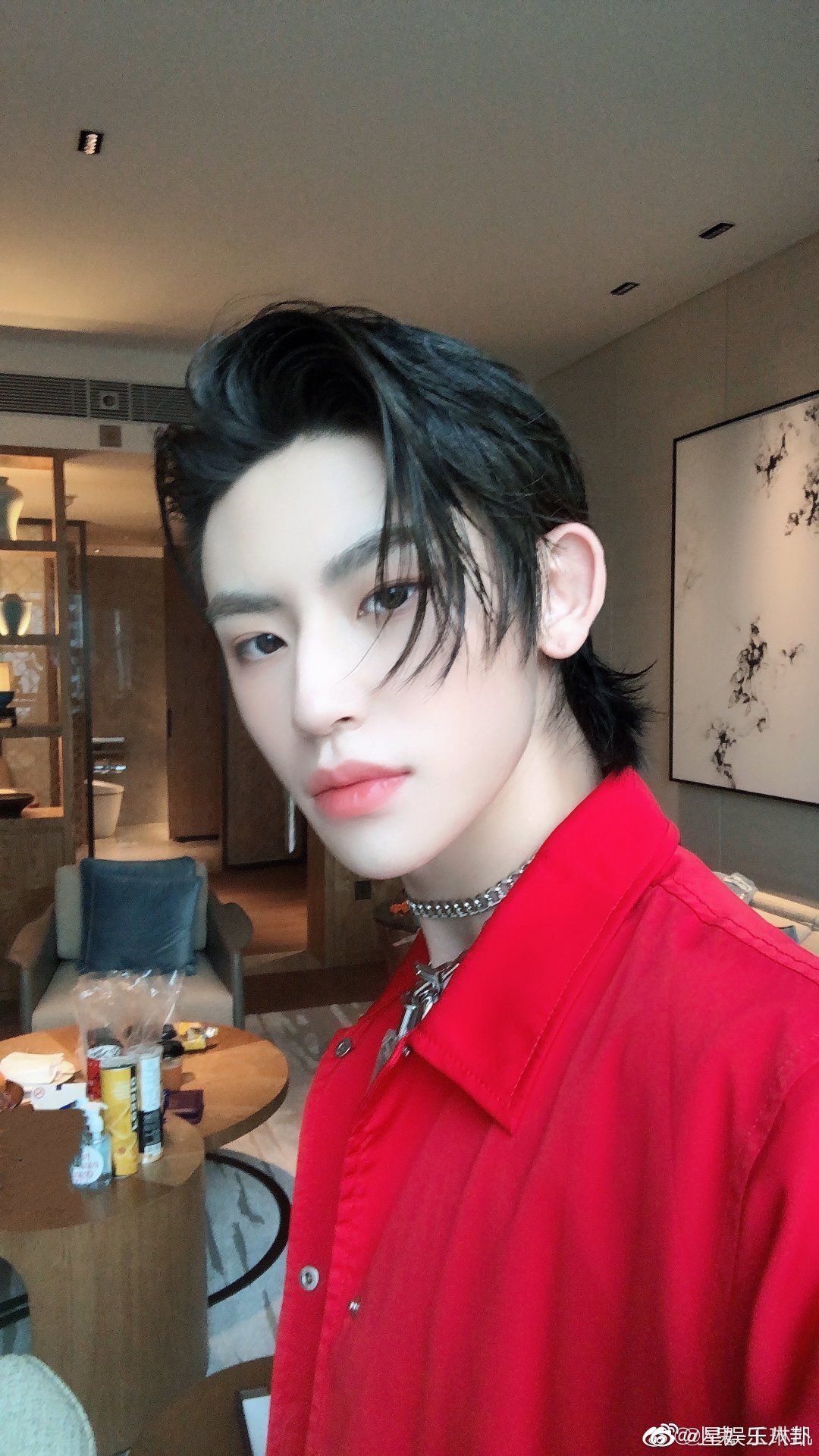 小鬼王琳凯自拍 小鬼王琳凯微博更新__财经头条