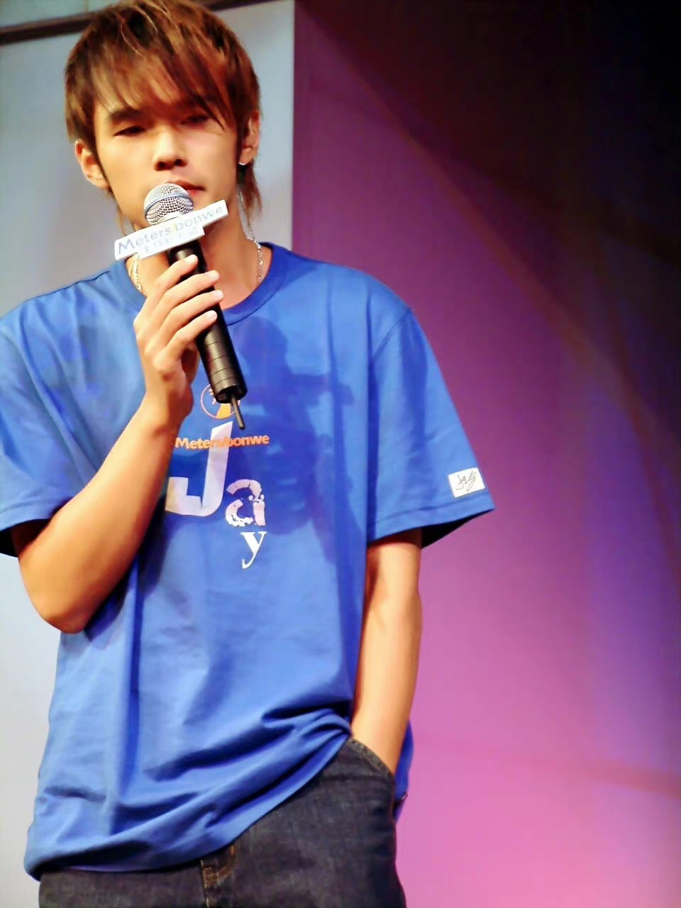 周杰伦高颜值老照片,铁粉们爱吗!