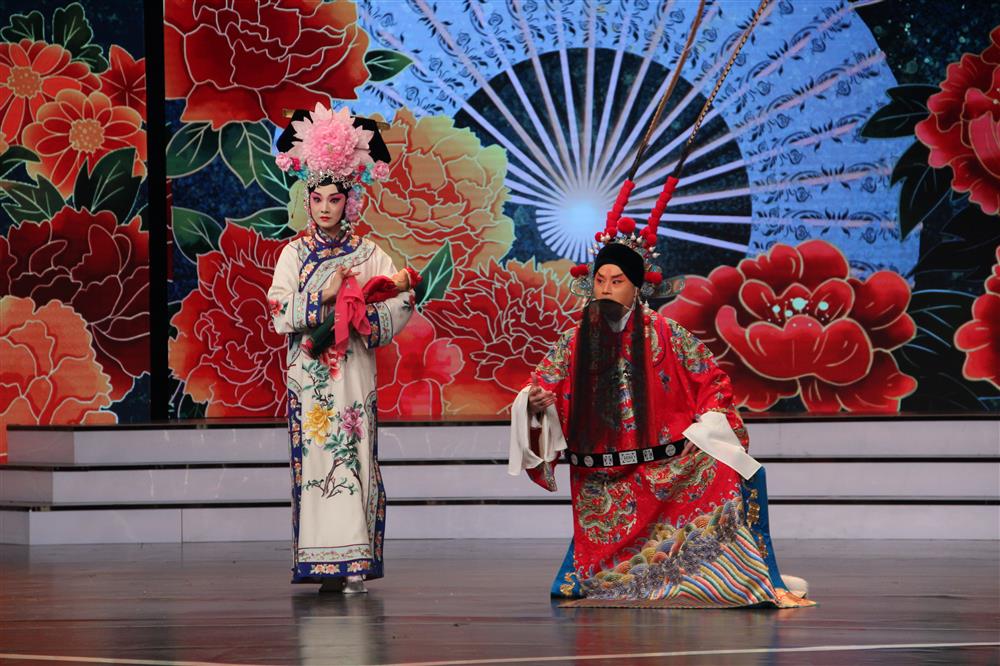 钱惠丽茅善玉张军名家云集正月十五都市频道戏曲晚会闹元宵