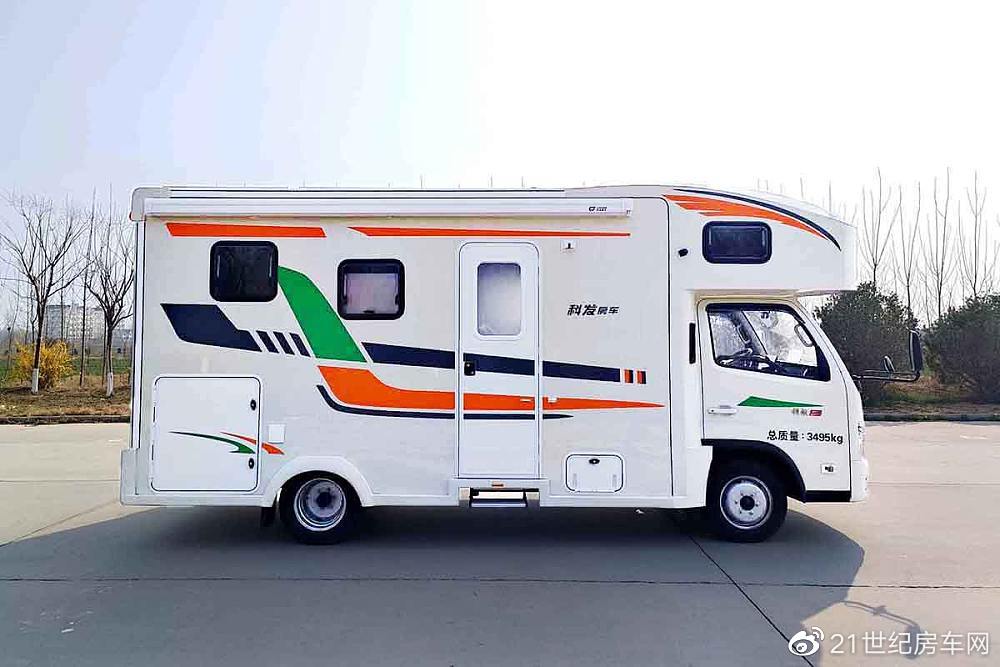 价格实惠/亲民汽油版本！1.5T动力C本可开！科发领航C型房车