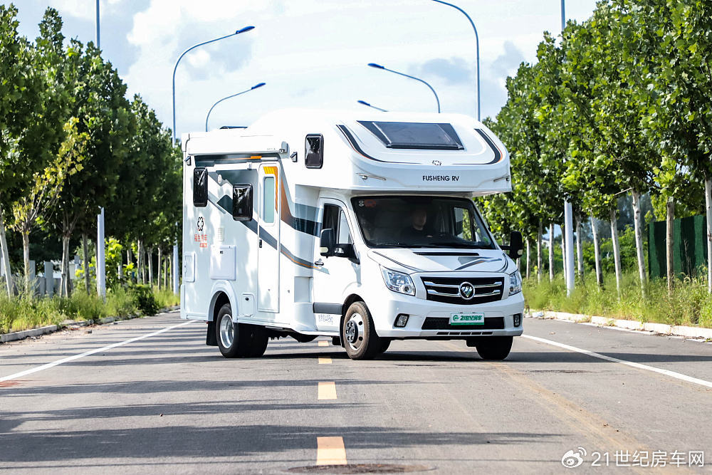 实拍福生远方c型房车图雅诺底盘原厂空气悬架超大额头床