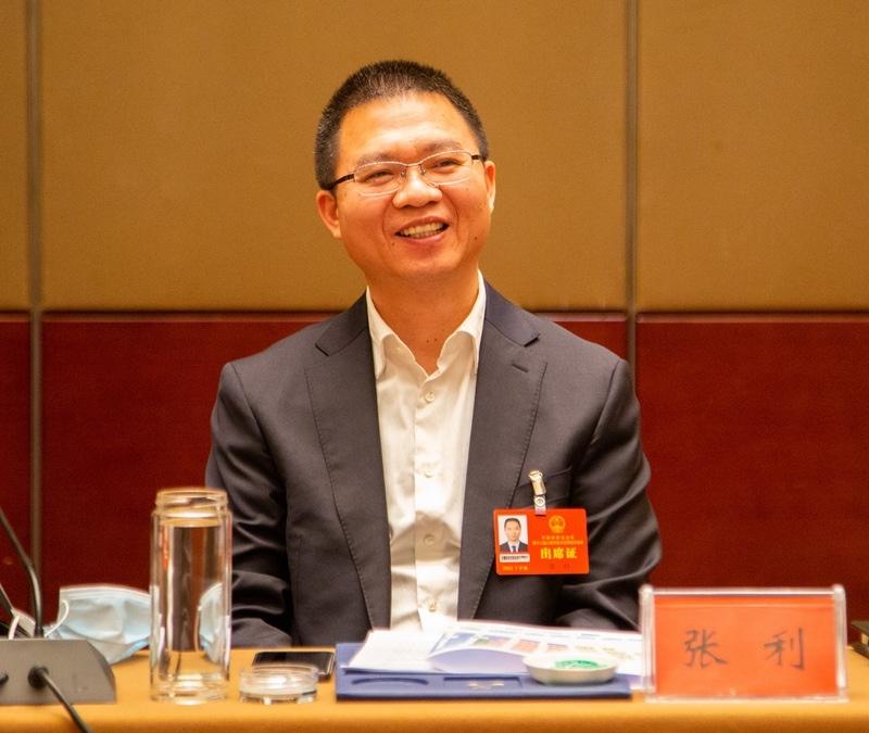 人大代表张利走在前作表率加快建设美丽新中卫