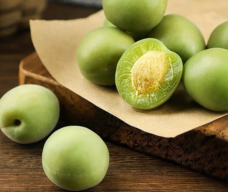 春天的味道 青梅,青杏,灯笼果