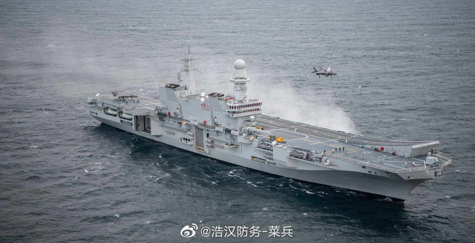 意大利加富尔伯爵号航母开始测试f35b型垂直起降战机
