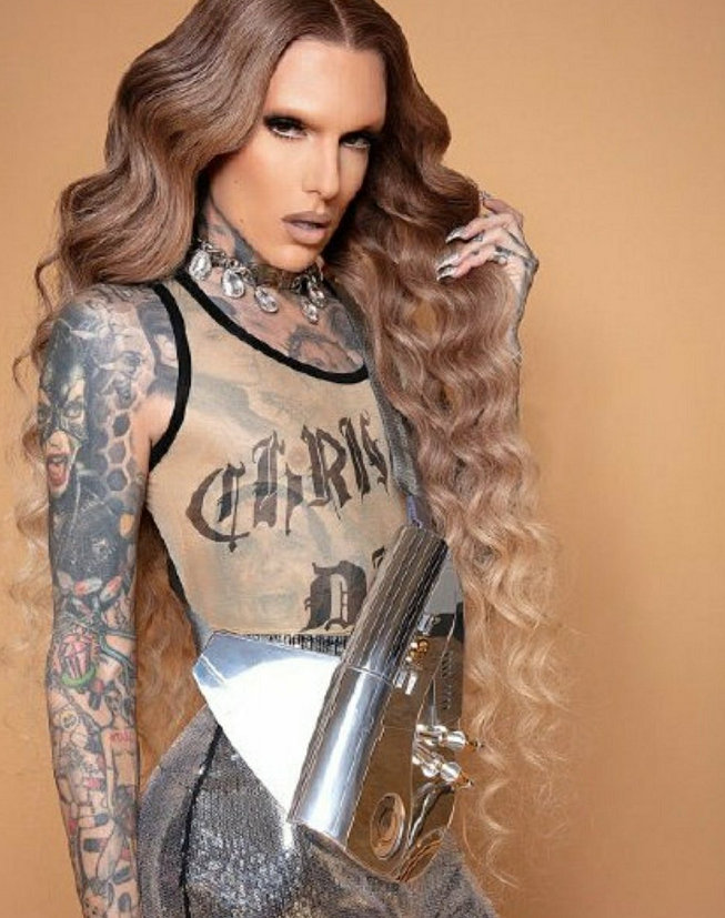 网传侃爷和卡戴娜离婚是因为侃爷出gj姐