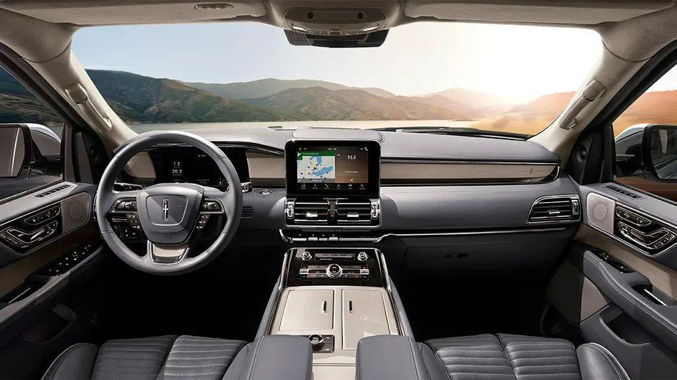 豪华大型SUV怎么选？林肯领航员对比红旗LS7