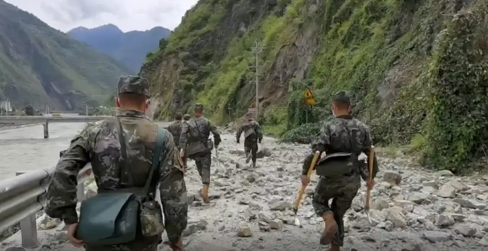 泸定地震救援最新消息汇总休闲区蓝鸢梦想 - Www.slyday.coM