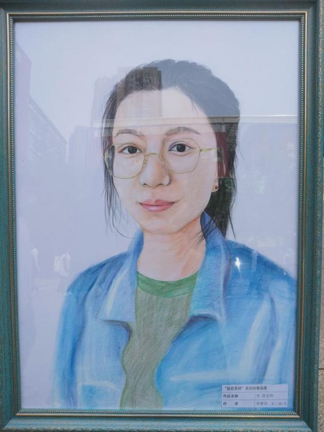 高中生以系列肖像画致敬恩师老师画得太像了我要收藏