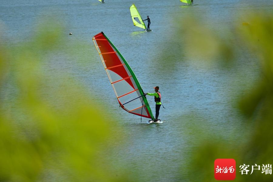 原创组图丨海南亲水活动 市民乐在其中休闲区蓝鸢梦想 - Www.slyday.coM