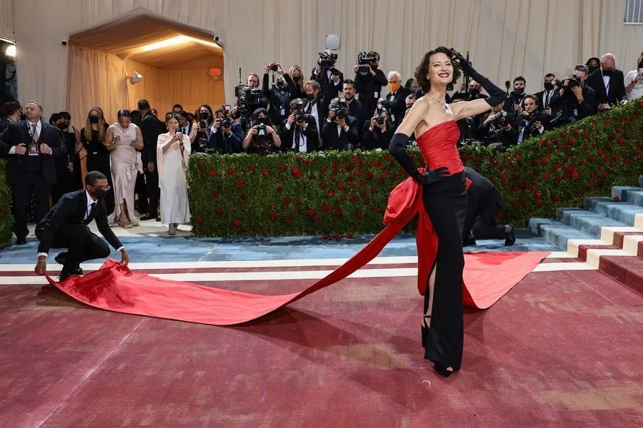 明星红毯有多卷:章子怡戴巨型翡翠、刘亦菲高定首穿、袁泉云淡风轻休闲区蓝鸢梦想 - Www.slyday.coM 明星红毯有多卷:章子怡戴巨型翡翠、刘亦菲高定首穿、袁泉云淡风轻休闲区蓝鸢梦想 - Www.slyday.coM