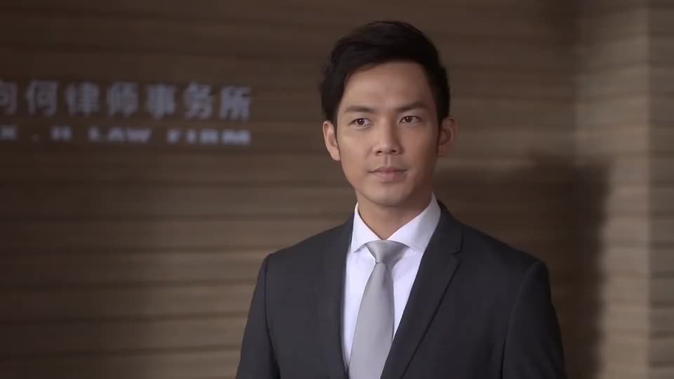 何以笙箫默何以琛上班好任性啊迟到和早退一样不落