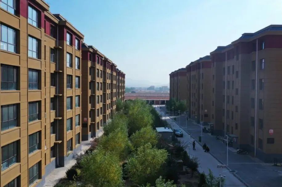 通辽市奈曼旗青龙山镇搬迁群众的幸福密码