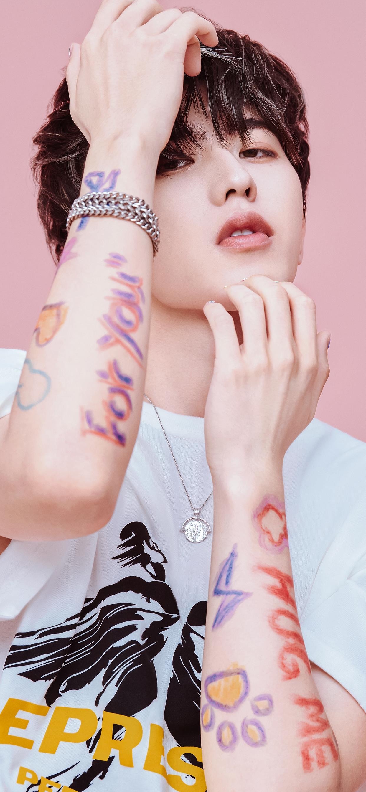 超有型蔡徐坤锁屏壁纸|蔡徐坤|壁纸|有型_新浪新闻