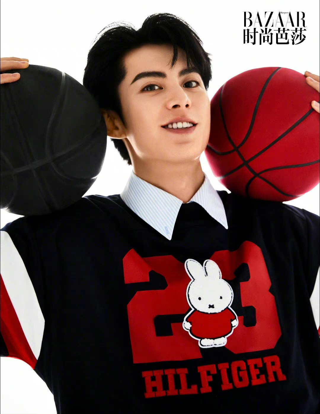 王鹤棣时尚芭莎minibazaar1月刊封面黑色西装帅气有型