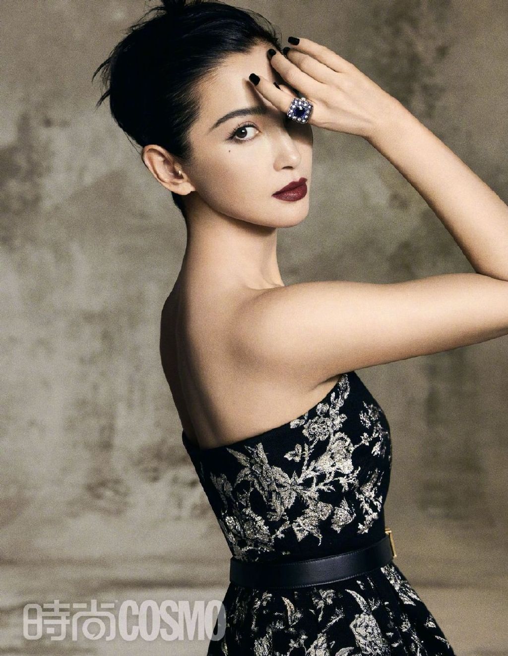 李冰冰登十二月刊成dior女王,宝刀未老赢麻了|李冰冰|年刊|月刊_新浪