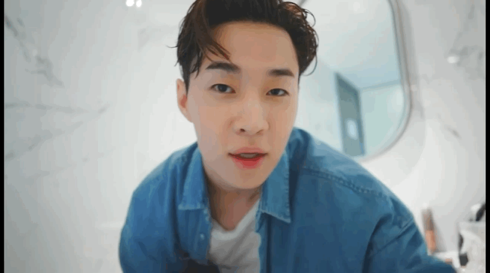 有刘宪华在,感觉厕所都变得纯净高雅了!