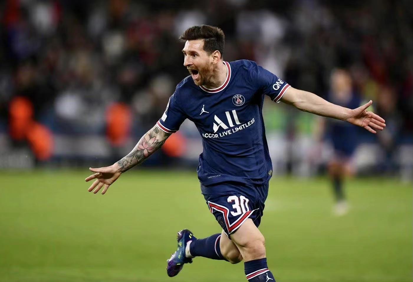 欧冠瓜帅给爱徒"送礼",梅西处子球助大巴黎胜曼城|梅西|大巴黎|姆巴佩