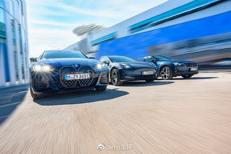 高性能玩具：特斯拉Model3、极星2和BMW i4 M50休闲区蓝鸢梦想 - Www.slyday.coM