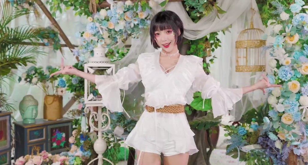 b站舞娘舞小喵杀入榜单,意外火爆某音,原来是因为视