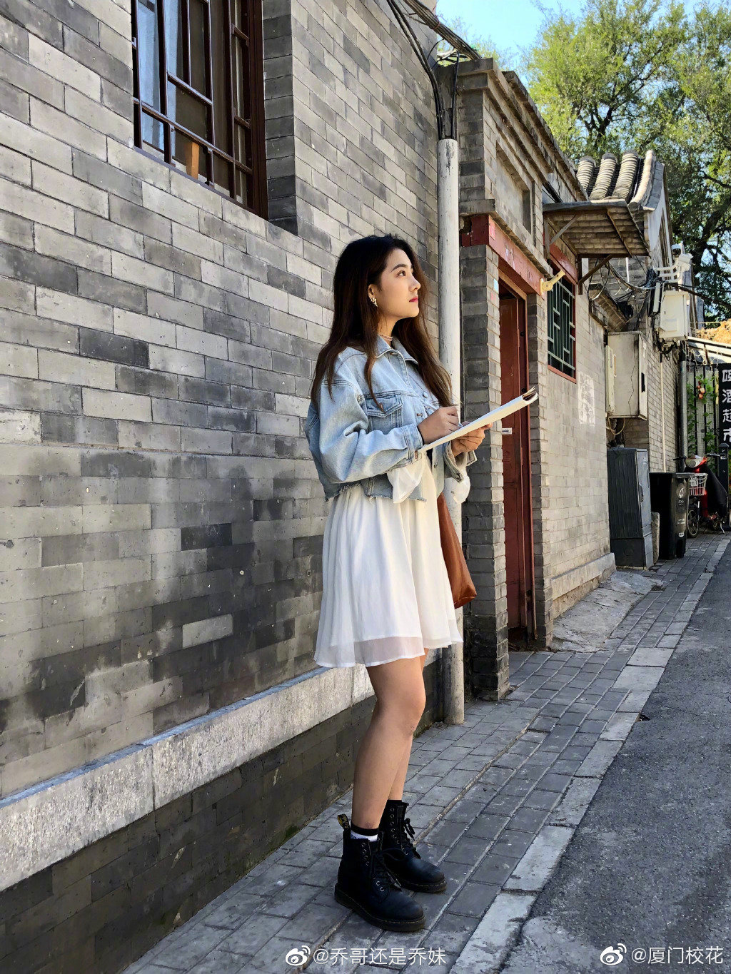 99年就读于清华大学建筑学专业身高165cm学霸美女