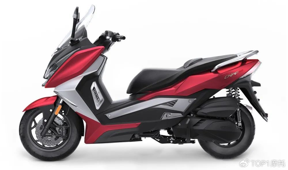 力刻318降价了大踏板全系优惠4千多老车主哭晕在厕所