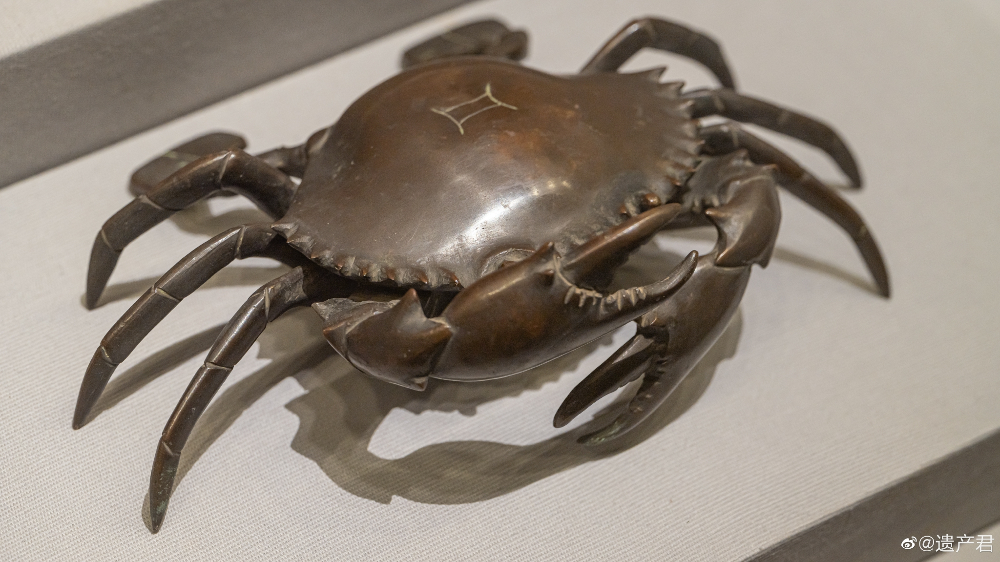 云南省博物馆藏· 清代红铜螃蟹水盂__财经头条
