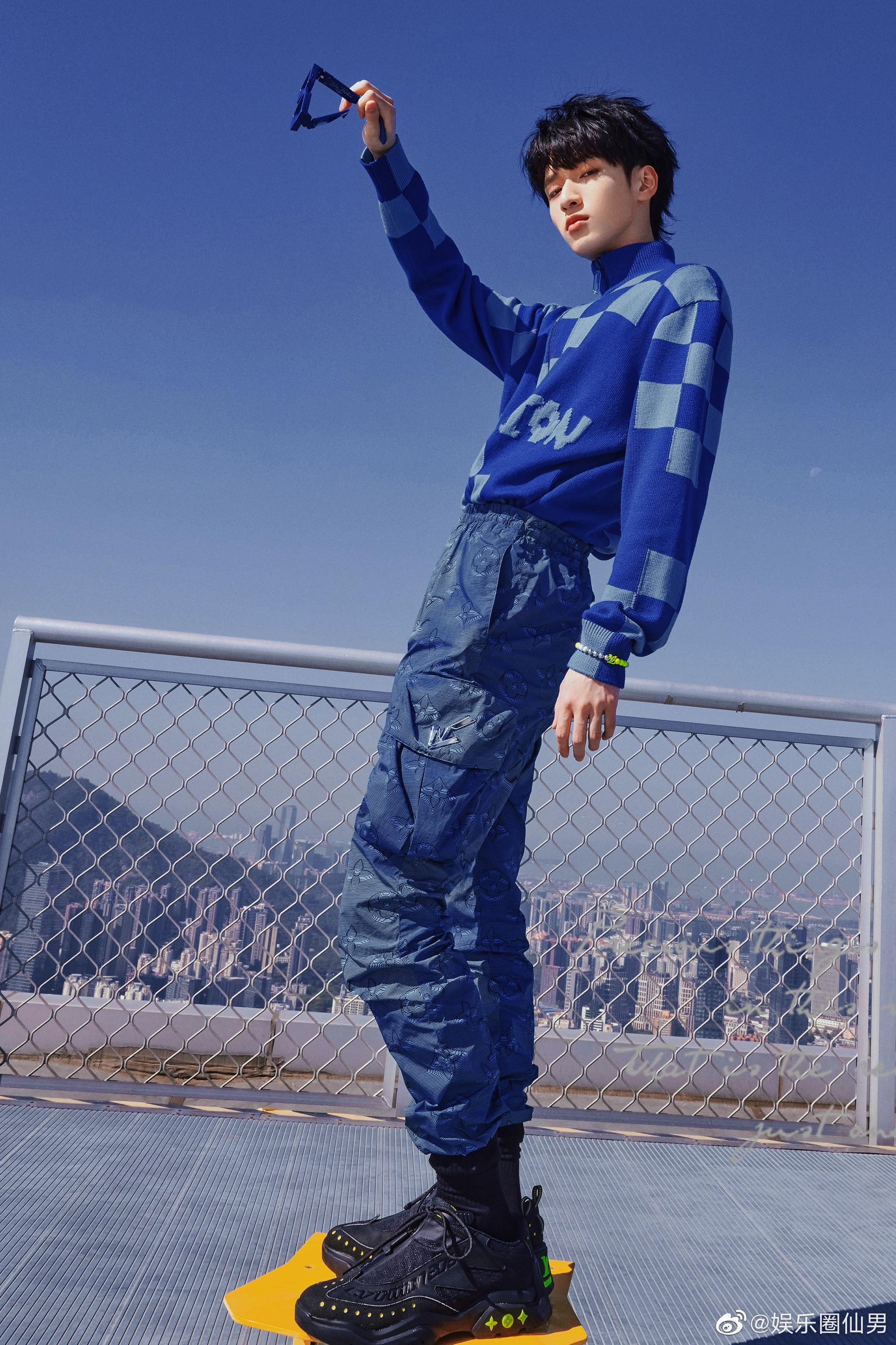 咱就是说,严浩翔这个腰围有我头围大吗 yhx腰好细不是白叫的__财经