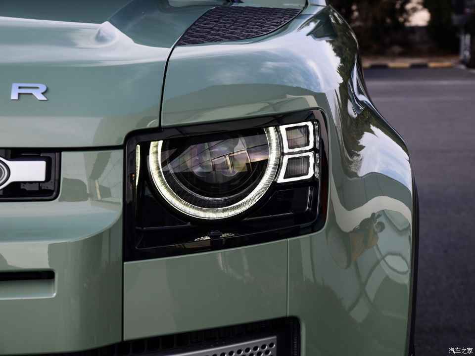 纪念路虎series1格拉斯米尔绿上身路虎卫士90纪念版到店