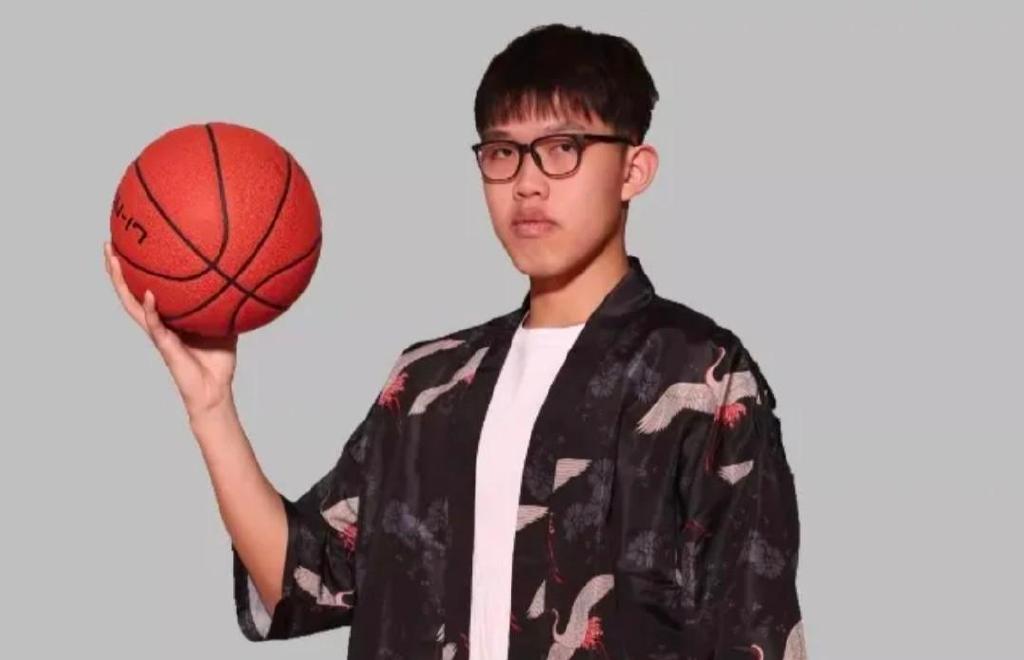 辽宁男篮俩争议球员留队，林书豪或廉价加盟广州，马布里重用高登休闲区蓝鸢梦想 - Www.slyday.coM