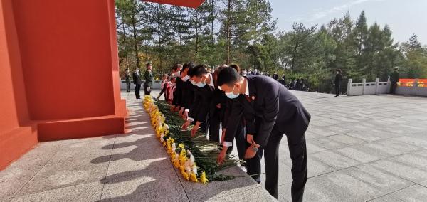 白山市举行向烈士敬献花篮仪式休闲区蓝鸢梦想 - Www.slyday.coM