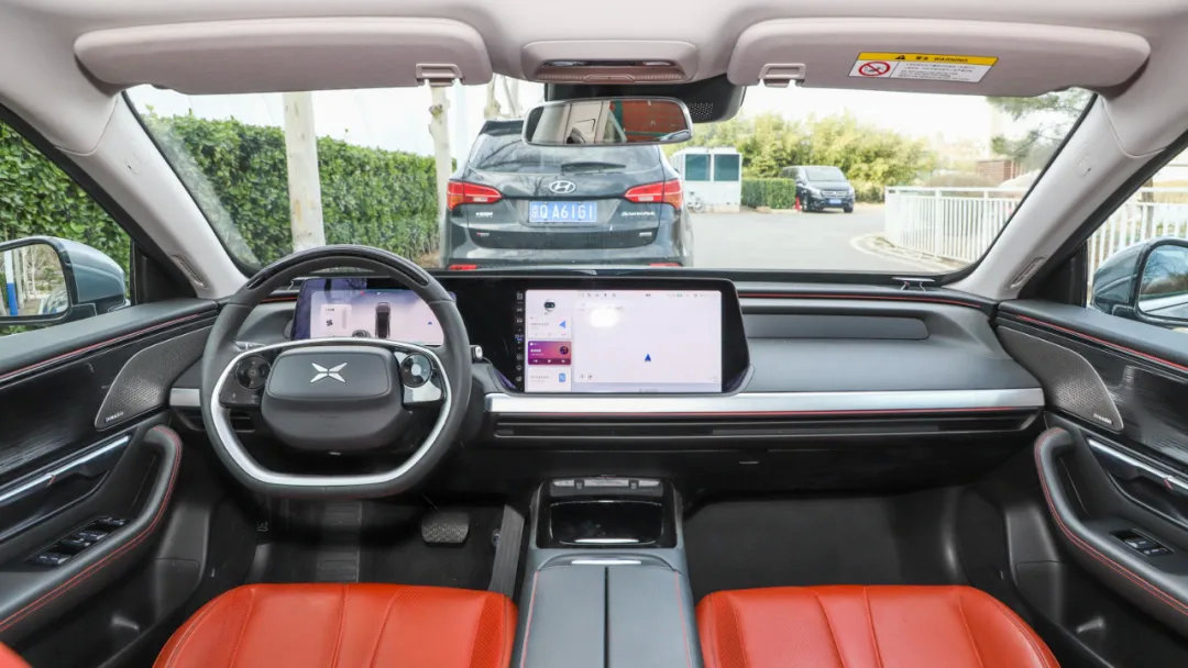 30万买小鹏P7比Model 3更值？