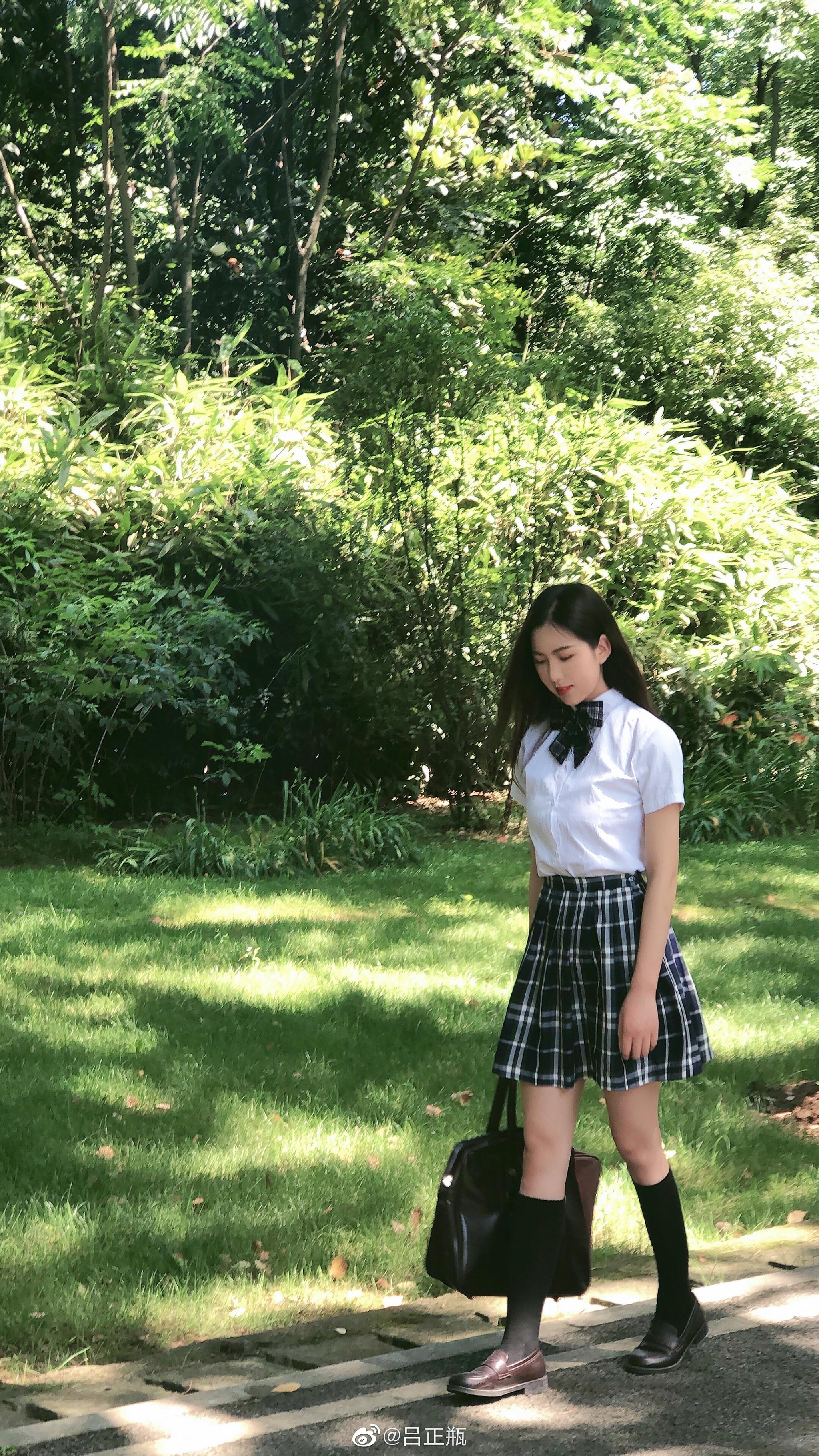 昨天手机拍的花絮 jk校园写真 小姐姐好可爱