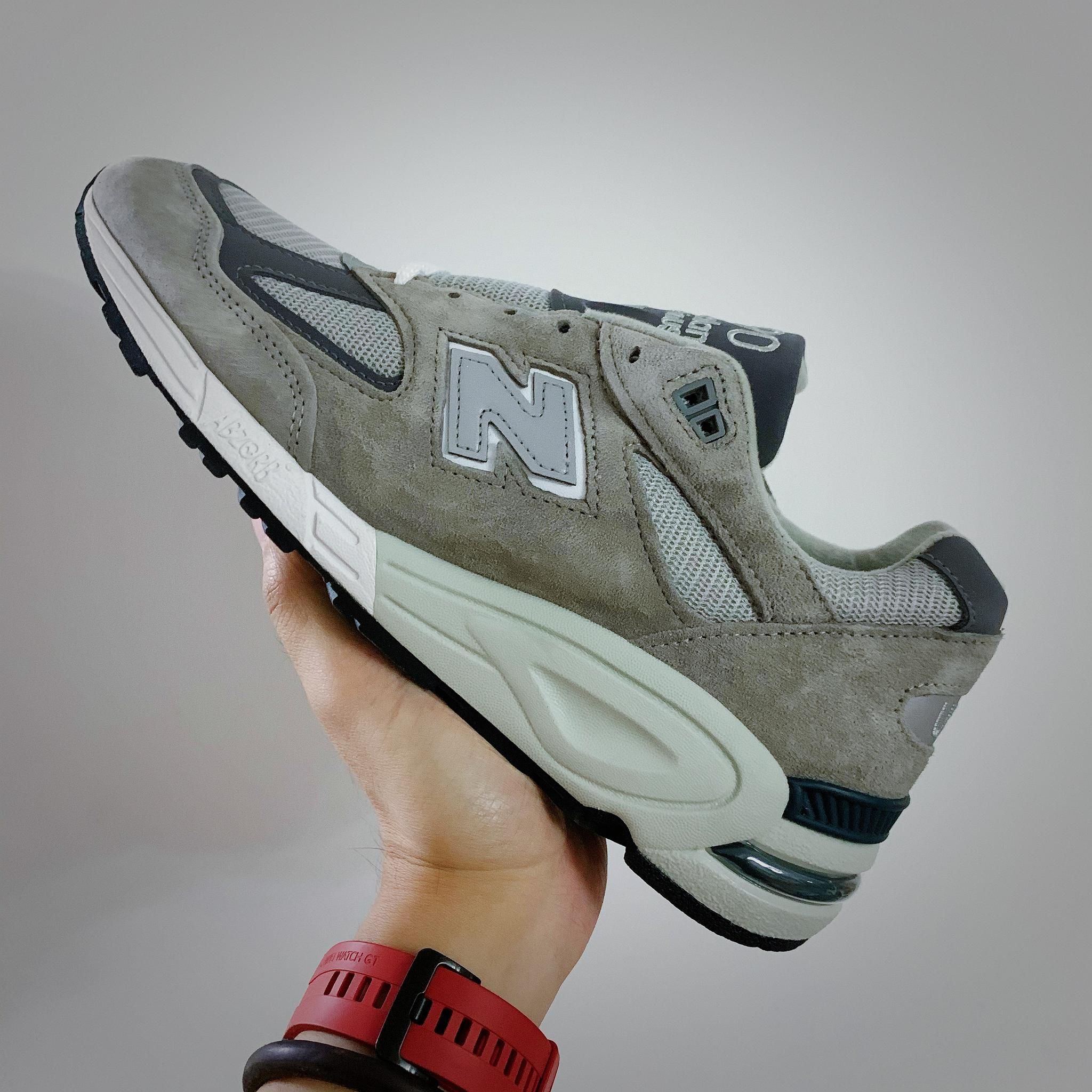 new balance 990v2中,上脚效果最好,最百搭的应该就是这双m990gr2