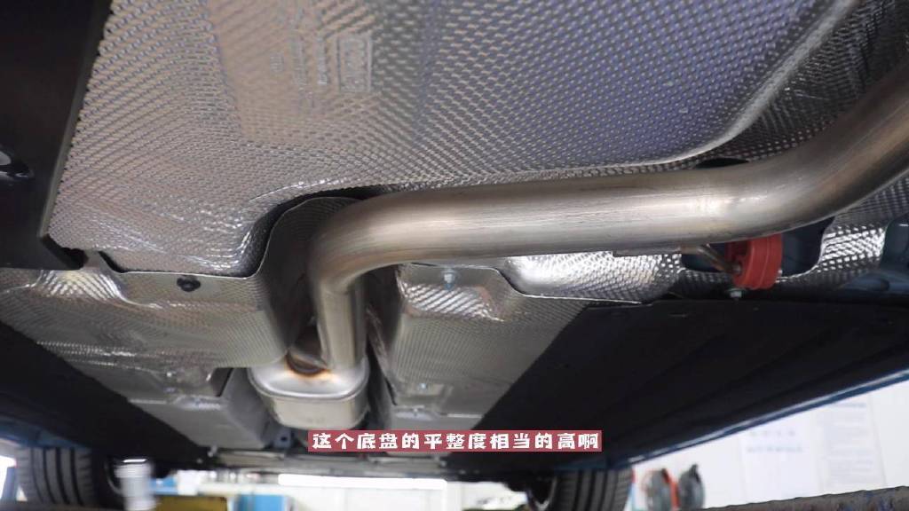 全新四缸福克斯到店评测之底盘解析用料比上代厚道吗