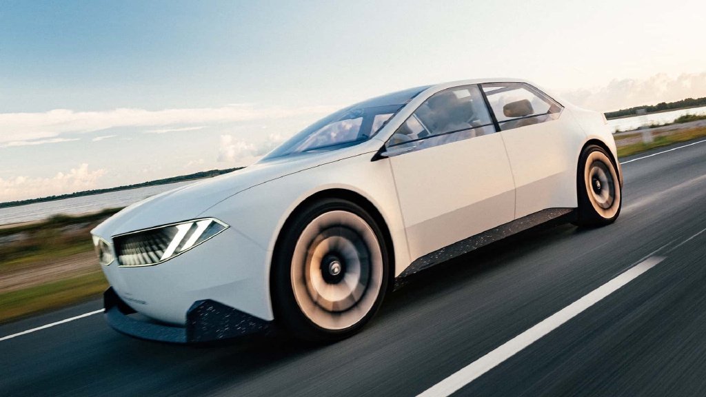 宝马新世代概念车首发引领未来汽车设计