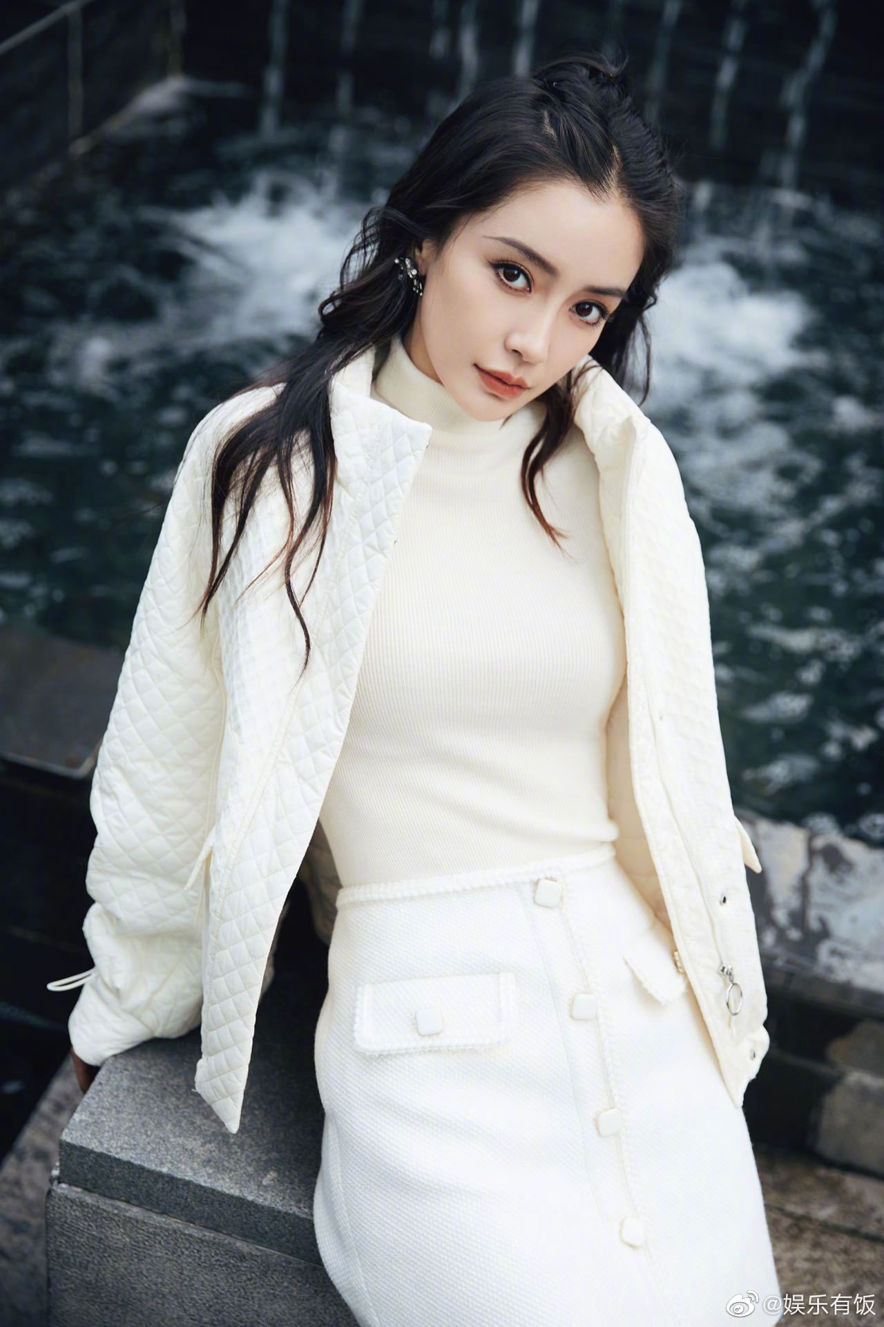 今日份的活力美少女@angelababy 上线!__财经头条