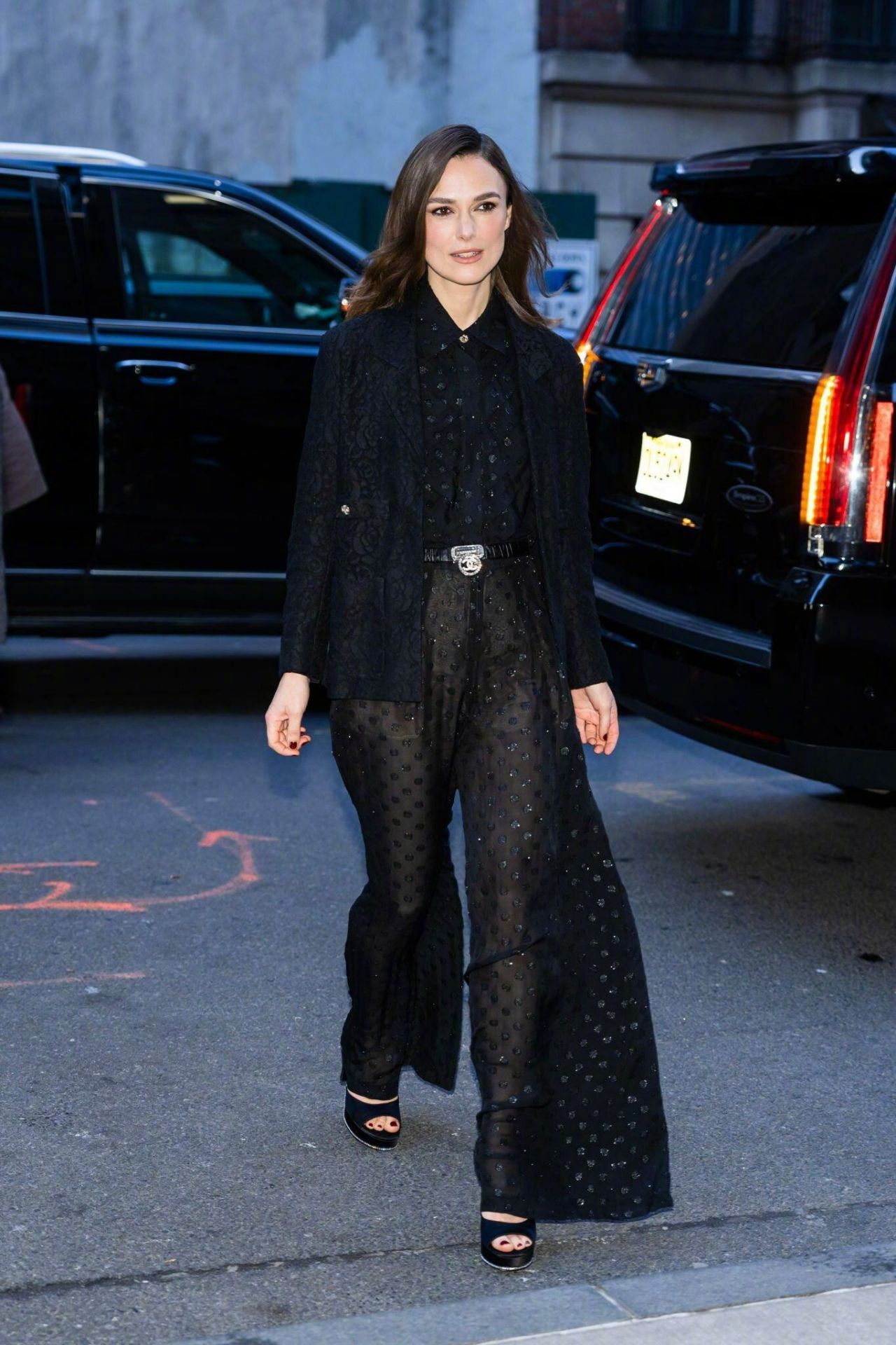 凯拉·奈特莉 (keira knightley)在纽约优雅外出的街拍……__财经头条