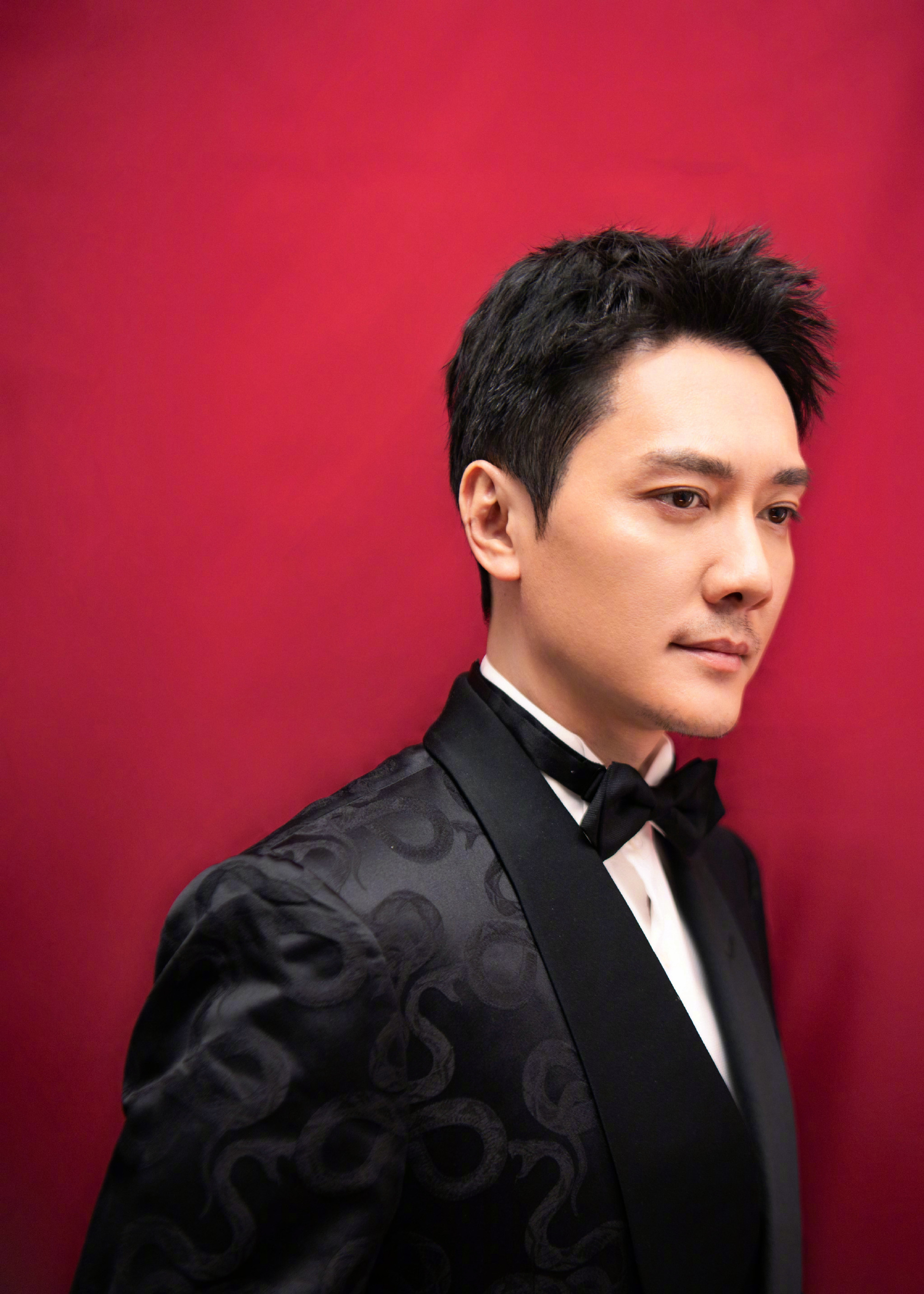 冯绍峰给自己反黑,这哥网速挺快的嘛,身材管理还是要有的哈|冯绍峰|网