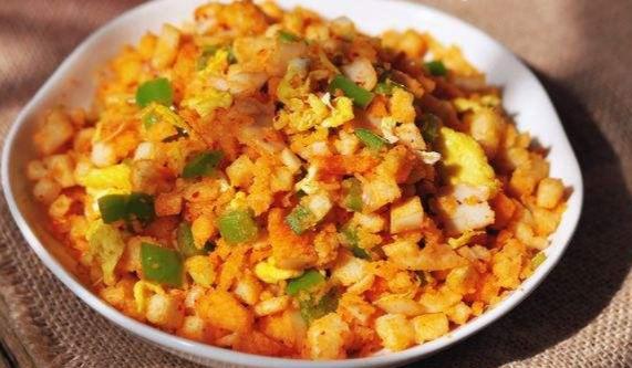 炒馍花,操做简单,粒粒黄金饱满,经不住的美食诱惑.