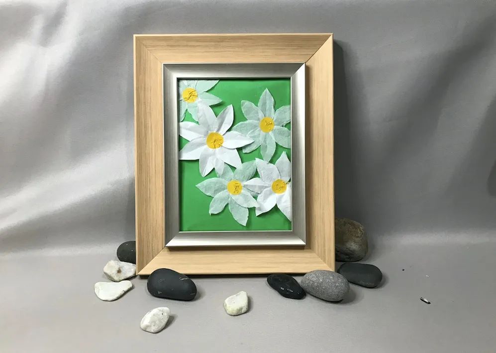 一卷卫生纸就能制作出薄如蝉翼的小雏菊装饰画效果完美