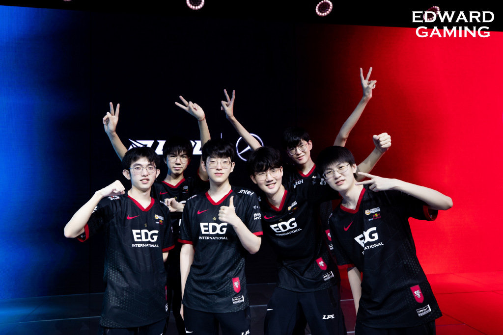 edg夏季赛常规赛收官大合照_高清图集_新浪网