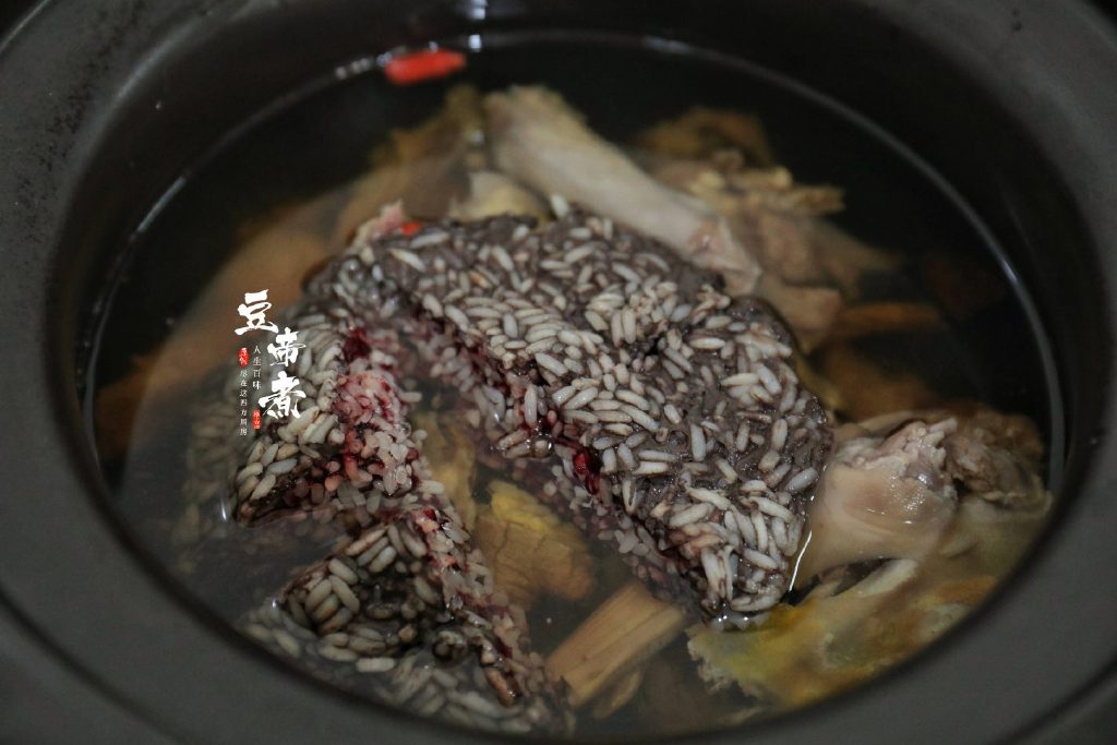 中秋家宴给家人煲个好汤吧,补气养身贴秋膘,不能少休闲区蓝鸢梦想 - Www.slyday.coM 中秋家宴给家人煲个好汤吧,补气养身贴秋膘,不能少休闲区蓝鸢梦想 - Www.slyday.coM