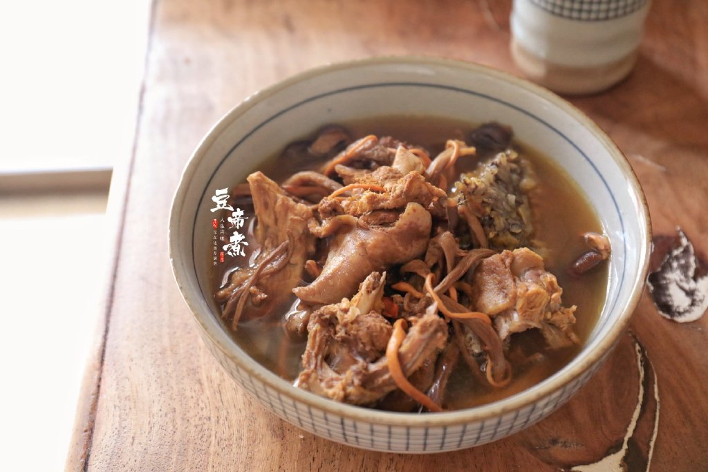 中秋家宴给家人煲个好汤吧,补气养身贴秋膘,不能少休闲区蓝鸢梦想 - Www.slyday.coM 中秋家宴给家人煲个好汤吧,补气养身贴秋膘,不能少休闲区蓝鸢梦想 - Www.slyday.coM