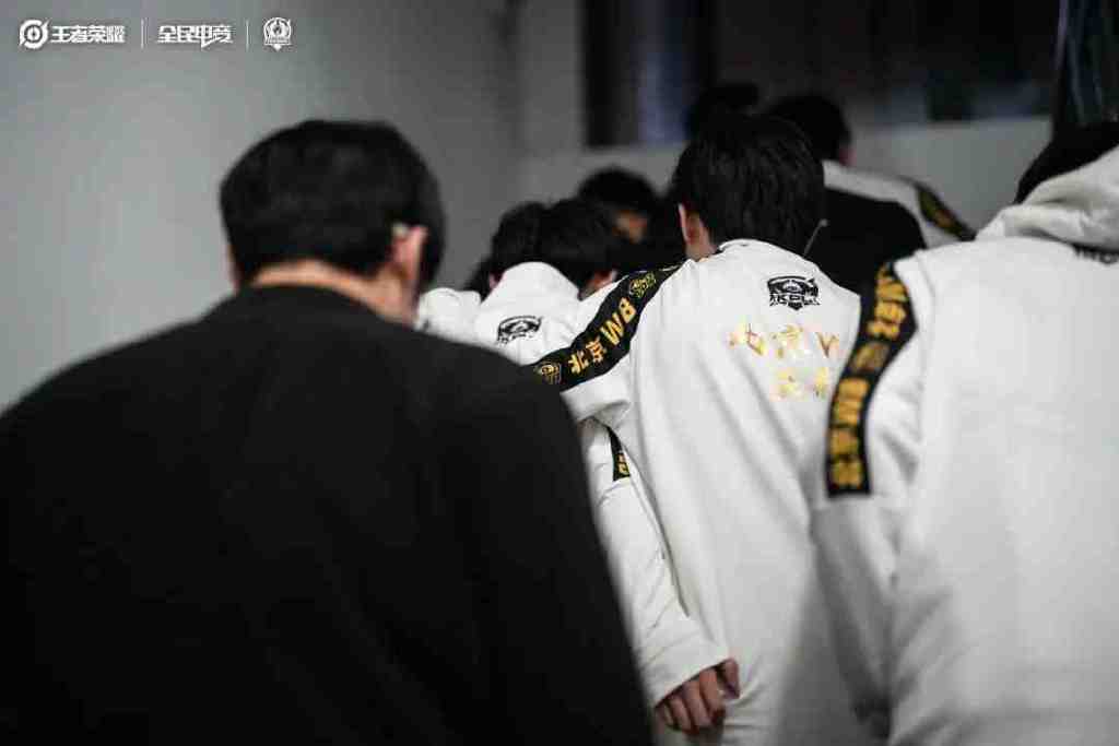 左眼休闲区蓝鸢梦想 - Www.slyday.coM