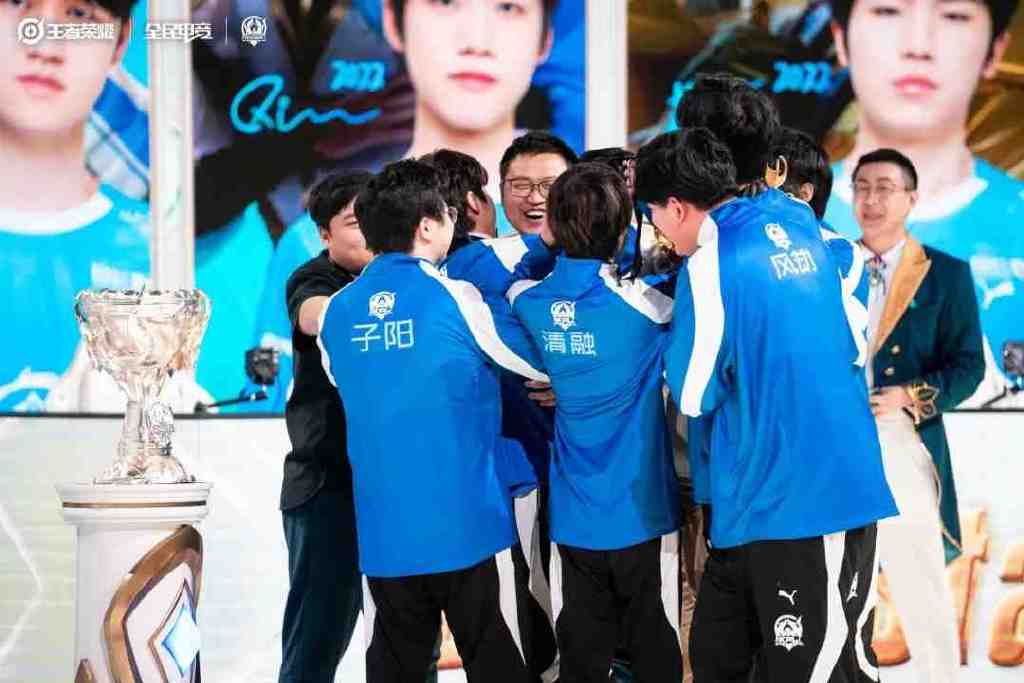 左眼休闲区蓝鸢梦想 - Www.slyday.coM