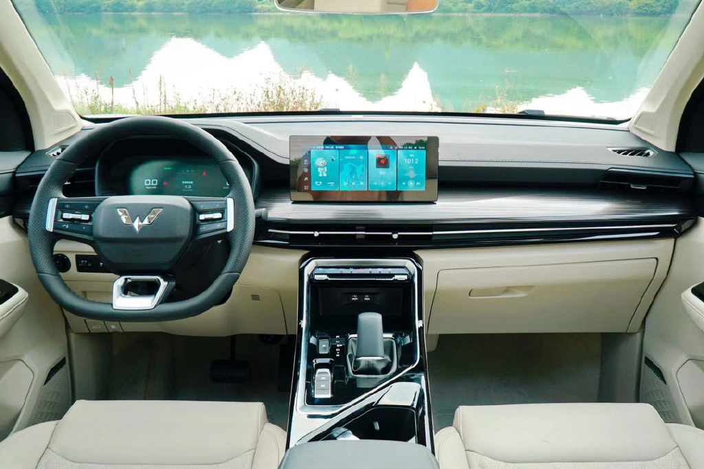 便宜又省油，15万就能买顶配，这几款混动车型性价比爆表！