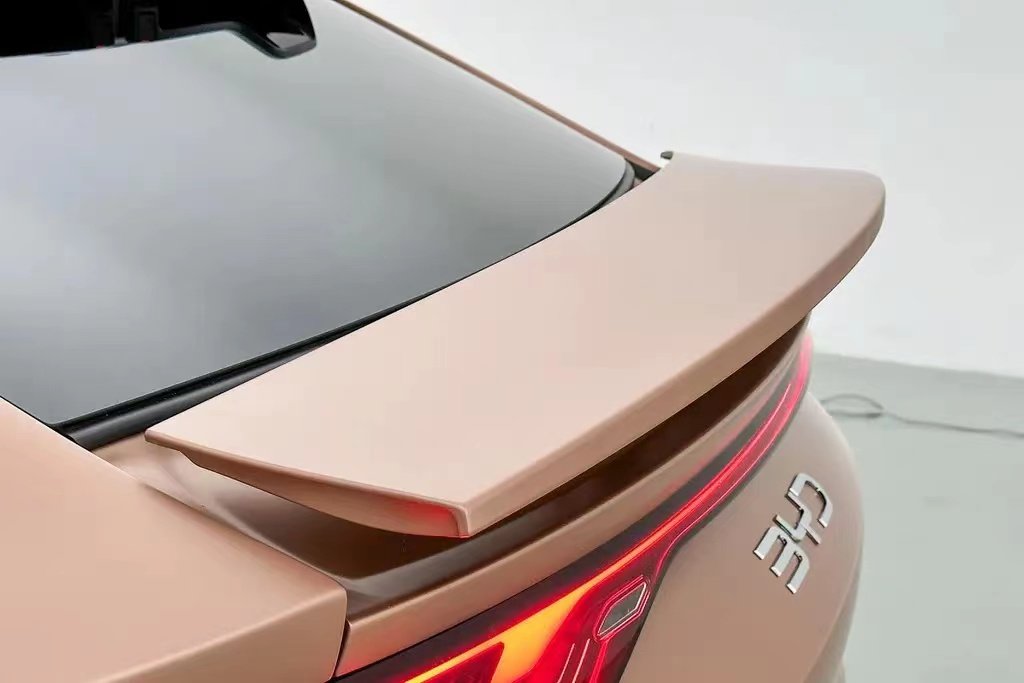 2023成都车展比亚迪宋l正式亮相配无框车门电动升降尾翼