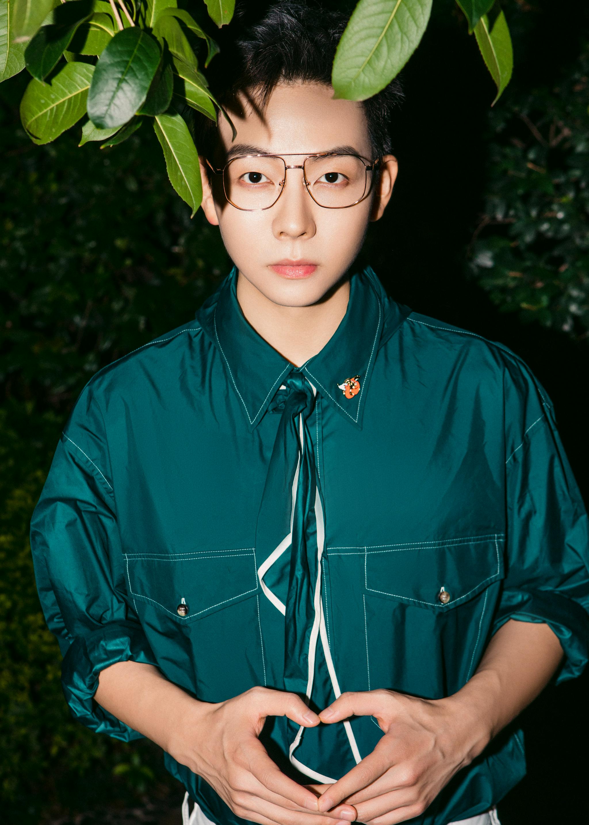 曝光两组中秋写真!|胡夏|静夜思_新浪新闻