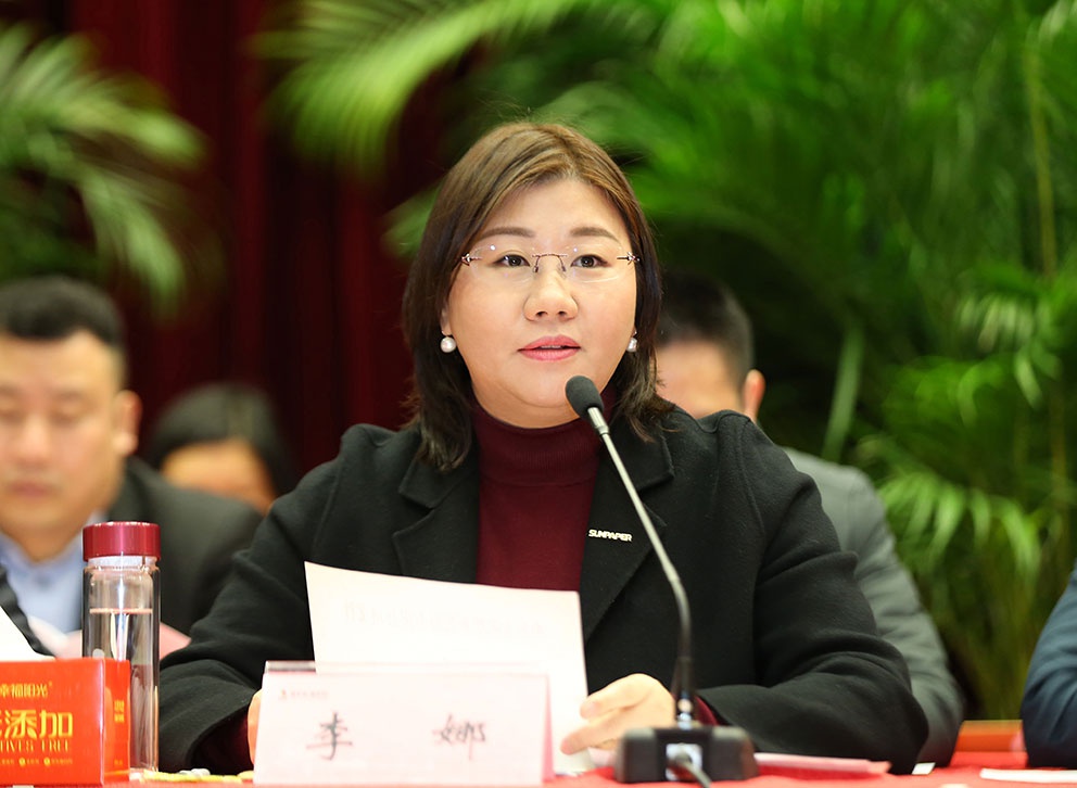 淄博女首富是新星集团的叶艳丽,现任公司总经理.