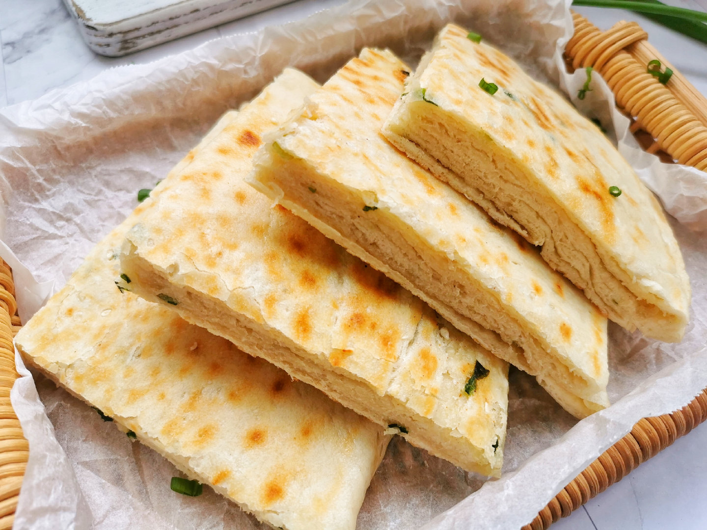 婆婆点名要吃的葱花油饼1斤面做5个边做边吃连菜都省了